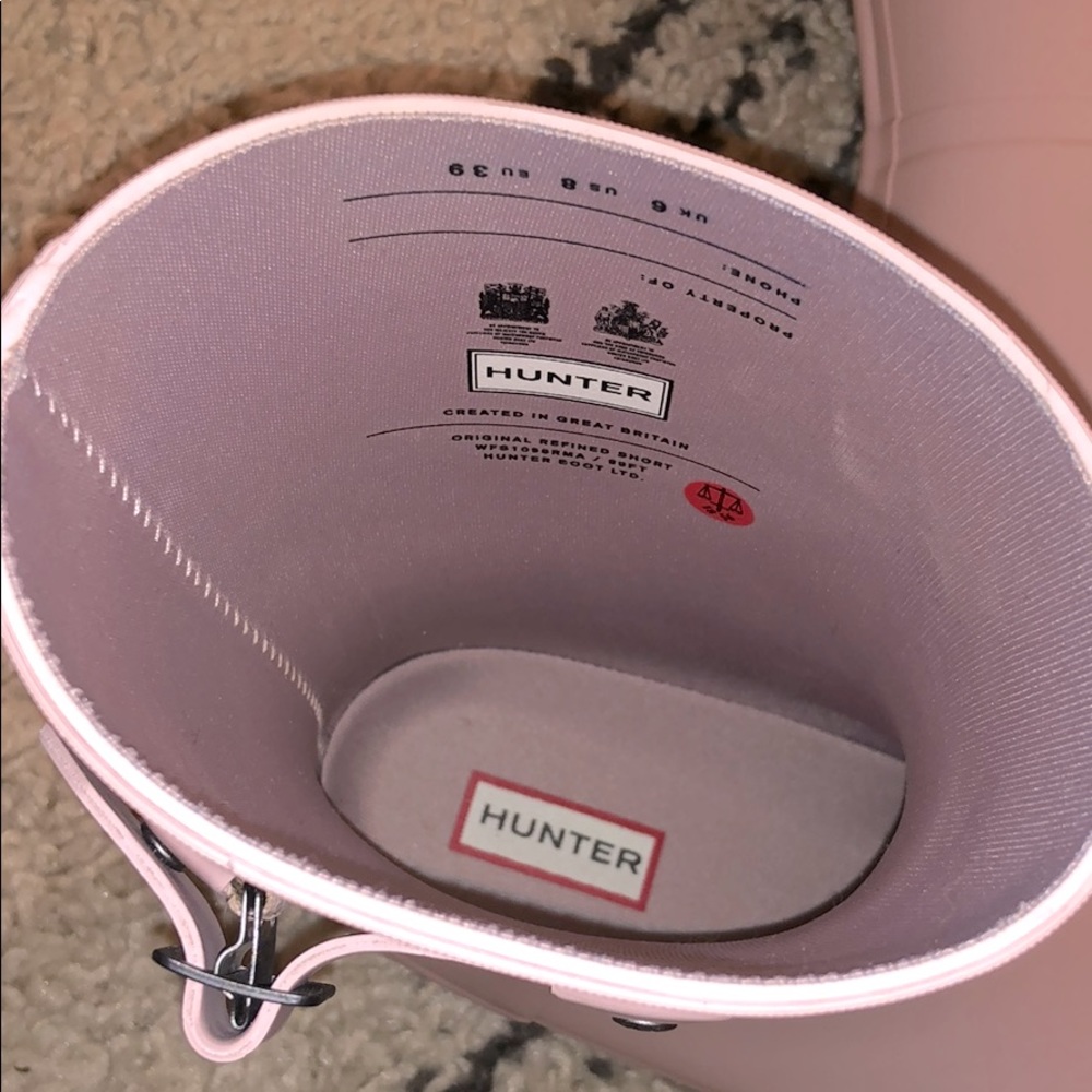 Hunter Short Rain Boots in Dusty Pink - Picture 5 of 9